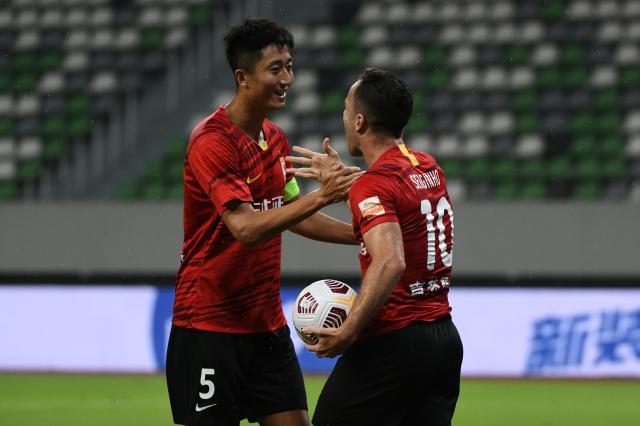 九游娱乐-2年后再战大连亚泰成功复仇 超级升班马有何魔力?